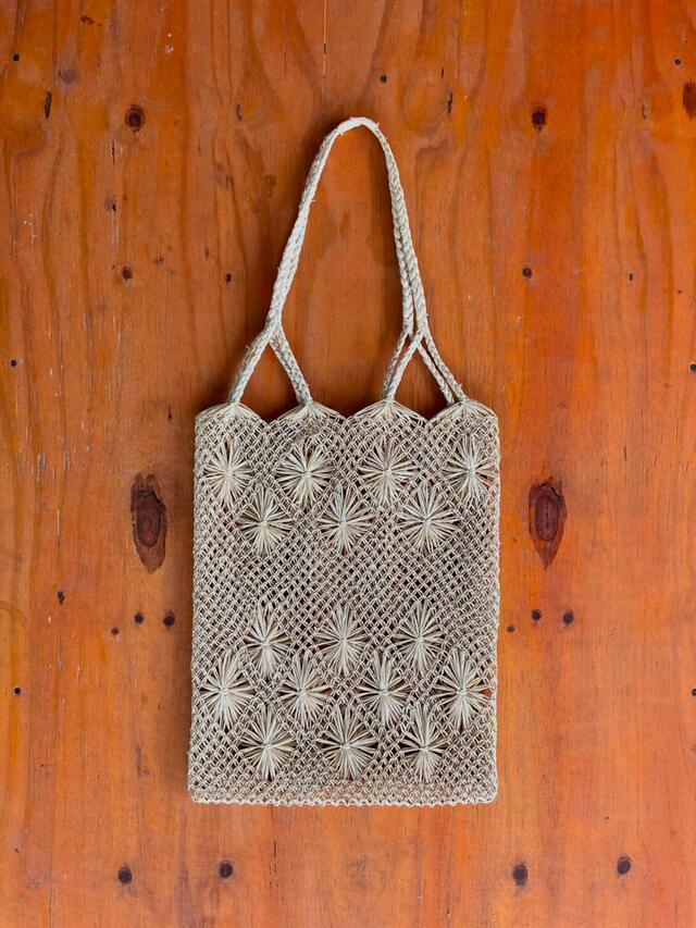 Ecobag cor natural feita com fibra de buriti