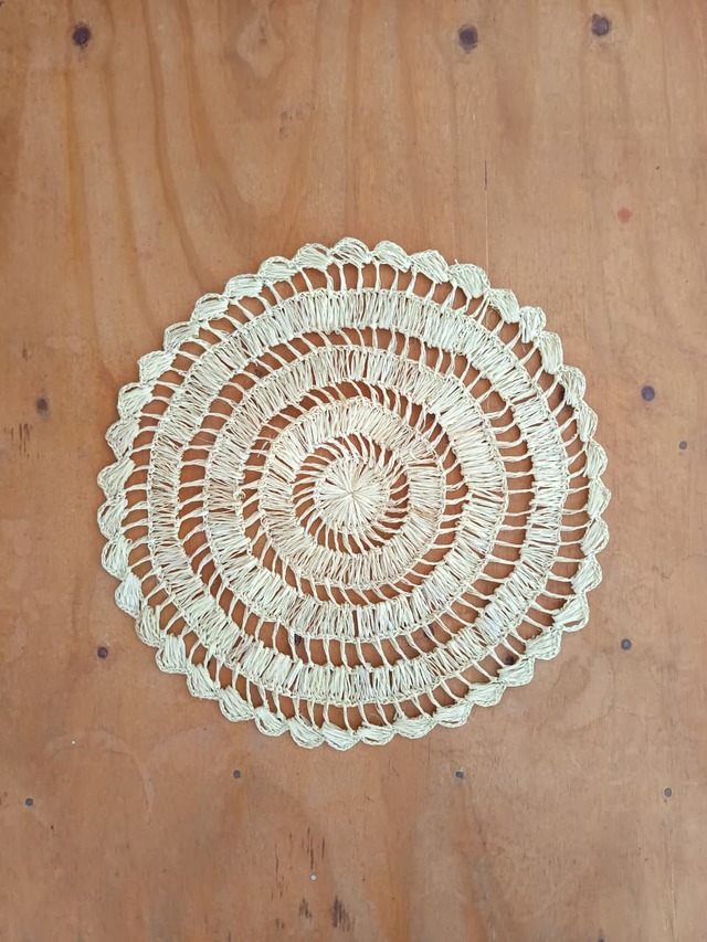 Sousplar cor Natural de crochê com fibra de buriti  (PAR)